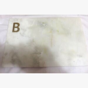 WILLIAMS SONOMA HAND CRAFTED MARBLE CHARCUIERIE BOARD , CHEESE BOARD WITH GOLD D